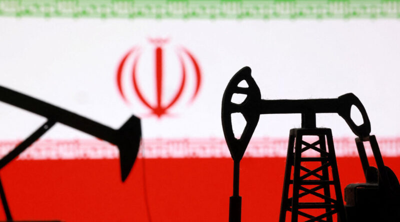 Iranian oil offers to Chinese buyers fall as US blockade bites, sources say
