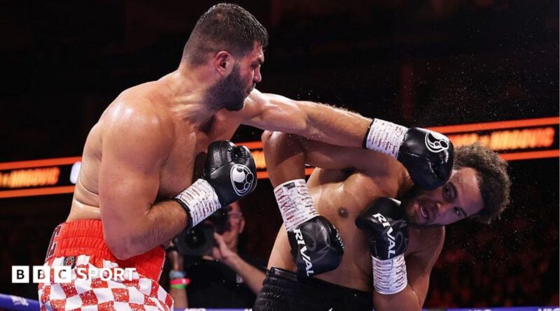 Filip Hrgovic lands a punch on Moses Itauma