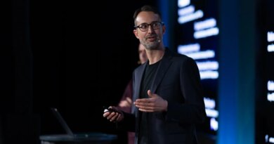 Kog CEO Gaël Dellalleau at AMD AI Dev Day