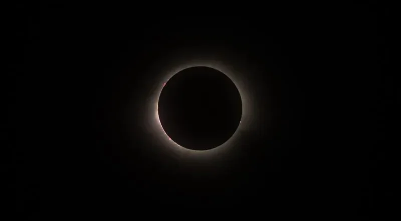 List of All Eclipses Visible From Makkah and Madinah Until 2038