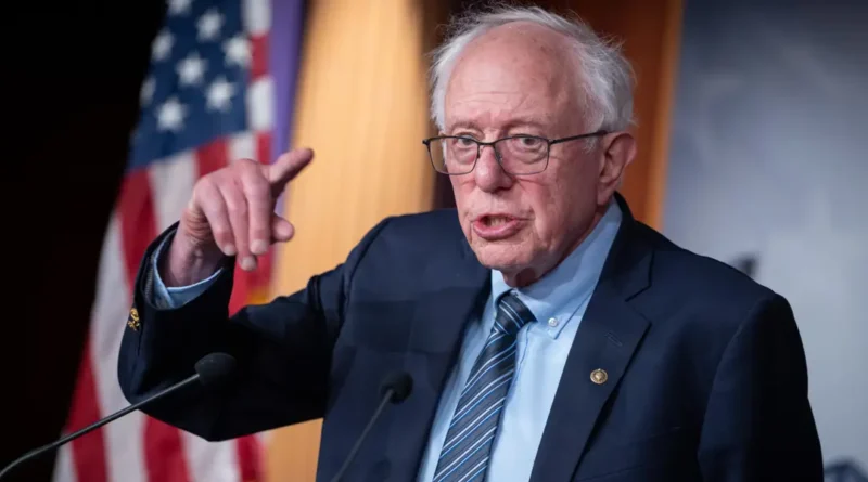 Older student-loan borrowers are at risk of losing a chunk of their Social Security. There's a new bill to prevent that.