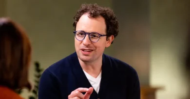 OpenAI finds a crack in Anthropic's business AI lead