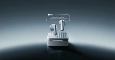 Plaud One earbuds