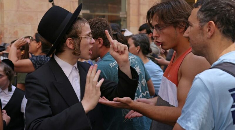 Sabbath cafe clash lays bare Israel faultlines
