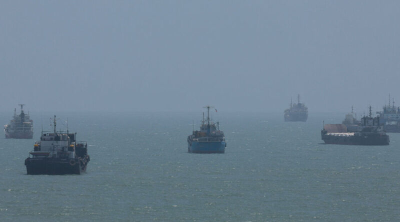 Shipping traffic through Strait of Hormuz rises slightly, data shows