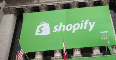 Shopify banner at NYSE IPO, 2015