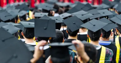 Some student-loan borrowers mistakenly received past-due notices. Correction emails are coming.
