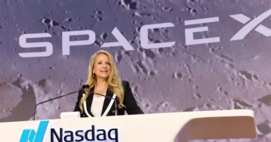 SpaceX says Starlink could capture AT&T, Verizon, and T-Mobile customers