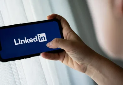 The fine line between getting noticed and getting embarrassed on LinkedIn