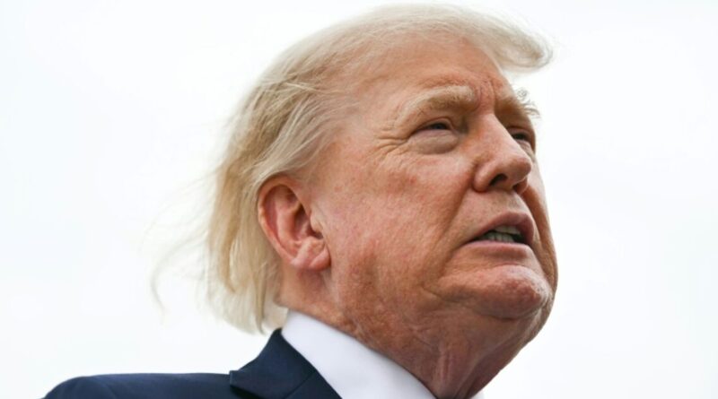 Trump dismisses concerns over conditions on US aircraft carrier
