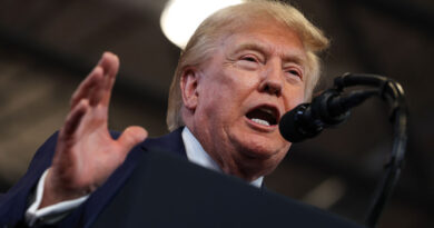 Trump threatens to bomb Oman if it 'gets in the way' of US-Iran deal