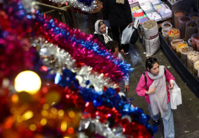 Trump warns of economic consequences for any country that supports Iran
