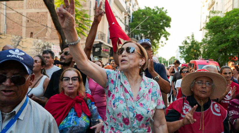 Tunisia opposition protests against president amid economic discontent