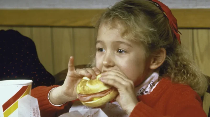 Vintage photos of Burger King restaurants in the 1980s