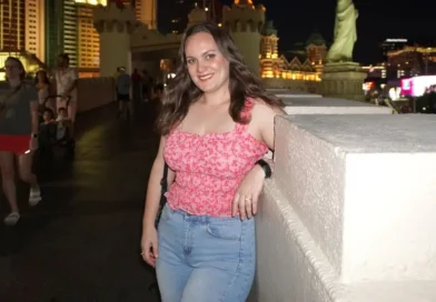 We tried one of Las Vegas' new all-inclusive deals. From show tickets to meals, the $518 package was a great value.