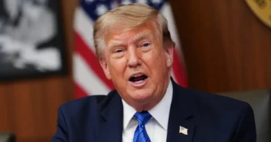 What smart people are saying about Trump Media charging for early access to the president's Truth Social posts