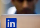 Workers are rewriting their LinkedIn histories to add AI skills. Here's what they're dropping.