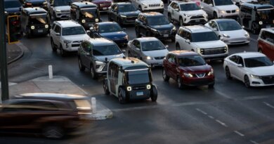 Zoox robotaxi in Vegas traffic