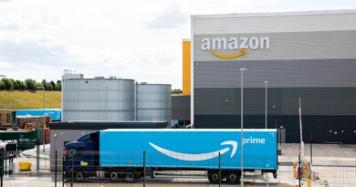Amazon Stock At 20x P/E: A Textbook GARP Opportunity (NASDAQ:AMZN)