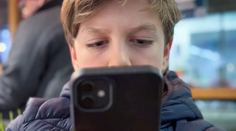 Apple's iOS 27 lets parents police more of what kids do on their iPhones