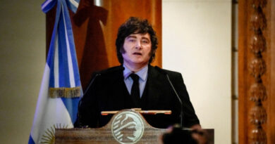 Argentina's Milei plans bill to toughen sanctions against firms operating in Falklands