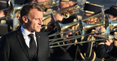 As soaring energy prices crush businesses, France rolls out a new $500 million aid package, including help with commuting and heating costs | Fortune