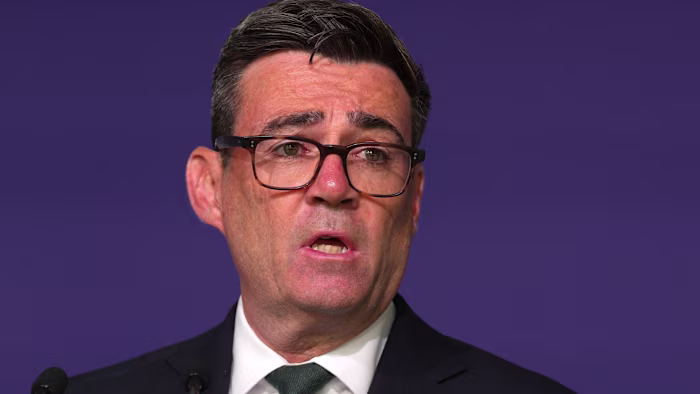 Burnham to call for global effort to control threats posed by AI