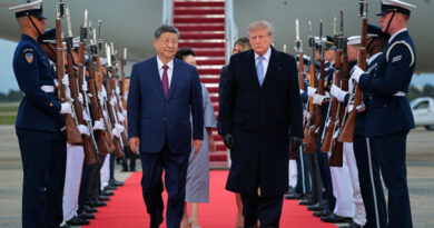 Despite fanfare, Xi shows Trump no sign of breaking with Iran