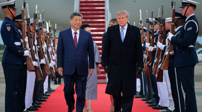 Despite fanfare, Xi shows Trump no sign of breaking with Iran