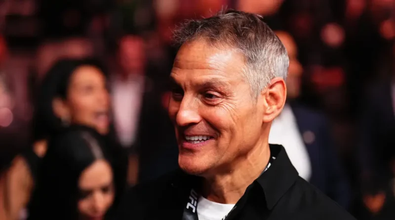 Hollywood exec Ari Emanuel says he treats his to-do list like a 'contract' with himself