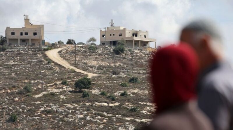 Israeli settlers attack West Bank village, blocking family's return home