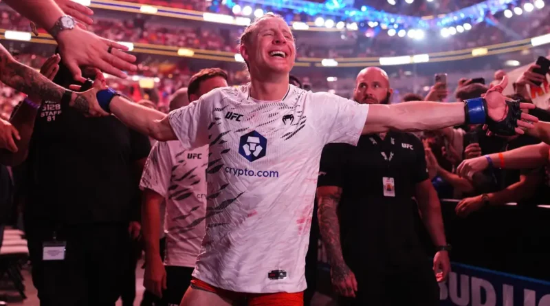 I'm a UFC fighter and dad of twins. Having a family makes my career harder.