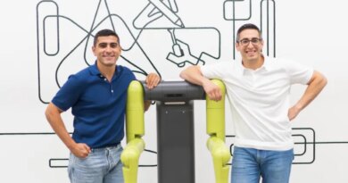 Hamza and Khaled Derbas, co-founders of Maven Robotics