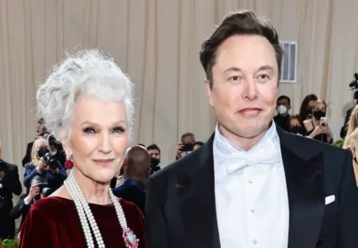 Maye Musk says she still had to mediate Elon and Kimbal’s fights after they became startup founders