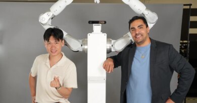 Feather Robotics co-founders