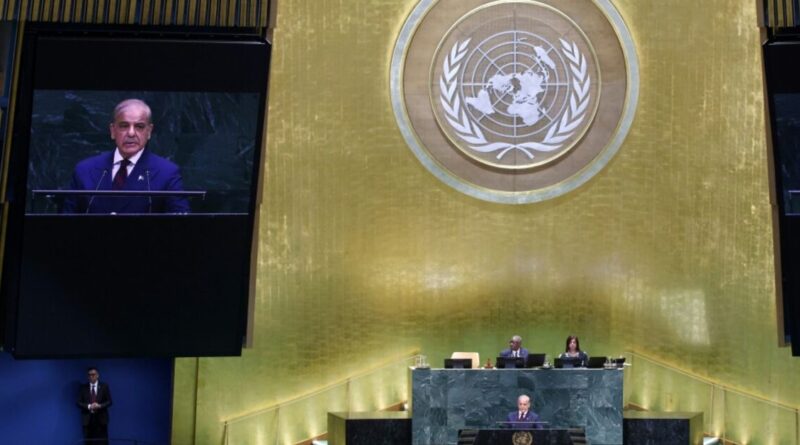Pakistan PM calls Houthi Mecca attacks 'red line' at UN