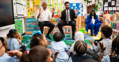 Parents learned AI was in their kids' classrooms. Then they took it to Mamdani's office.