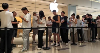 Photos show people lining up around the world for the iPhone 18 Pro launch