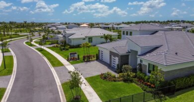 Thinking about buying stocks instead of a home as mortgage rates top 7%? The S&P 500 has blown away the housing market over the past decade | Fortune