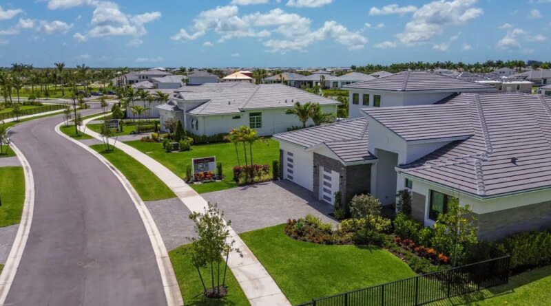 Thinking about buying stocks instead of a home as mortgage rates top 7%? The S&P 500 has blown away the housing market over the past decade | Fortune