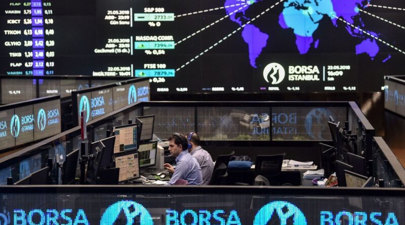 Turkey detains finance executives amid market turmoil