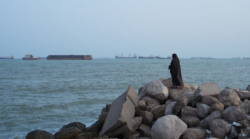 US expands Iran campaign with strikes on oil tankers