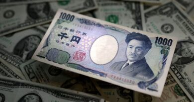 US rate rise jolts yen ahead of Bank of Japan meeting