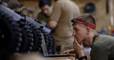Ukrainian commander tells us why troops attack in the day and war 'robots' roll out at night