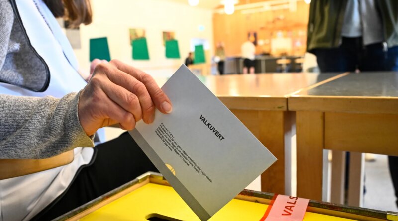 Voting under way in Sweden election that could see far right in government