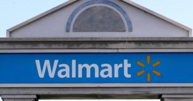 Walmart CEO says that the retail giant and its AI shopping assistant aren't using personal information to set prices amid rollout of digital labels | Fortune