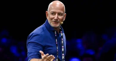 3 days at work is the latest AI benefit Bezos, Gates, and Dimon can't stop talking about