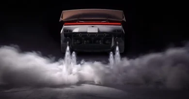 3 fine-print disclaimers from Musk and Tesla about the new flying Roadster you should probably know about