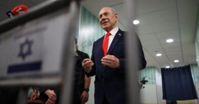 Analysis-Israel's election gives survivor Netanyahu a path to keep power
