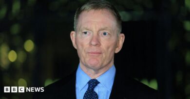 Sir Chris Bryant 